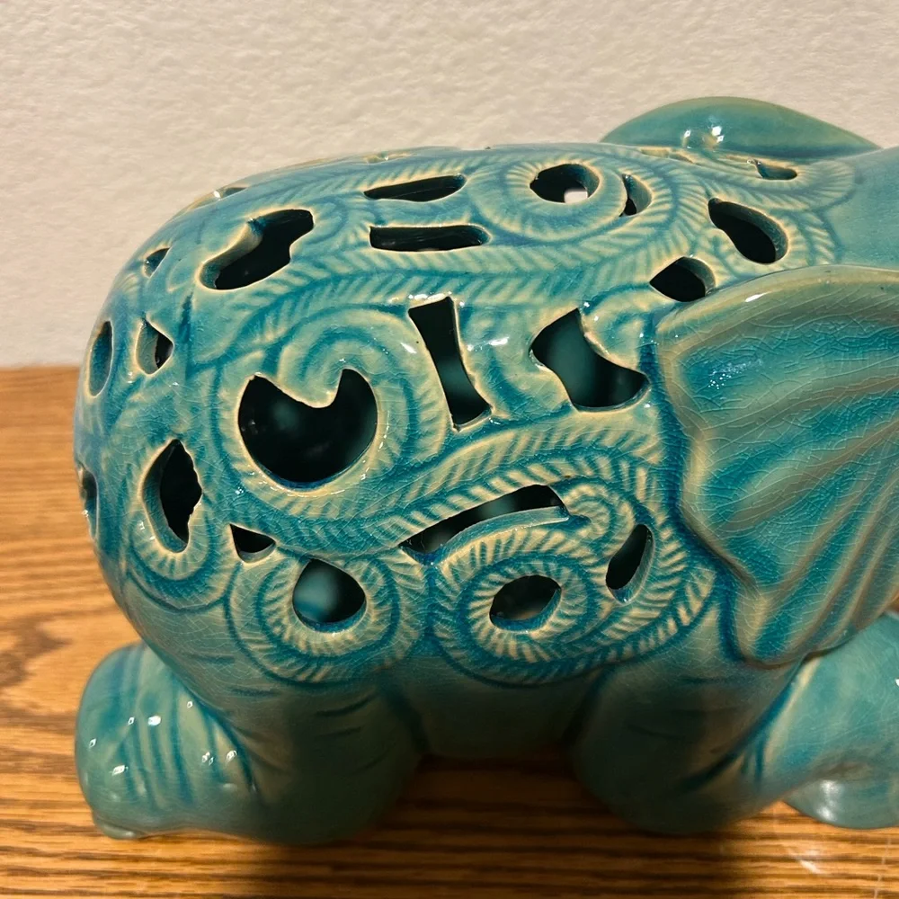 Teal Ceramic Open Fretwork Good Luck Elephant Figurine - Picture 10 of 13